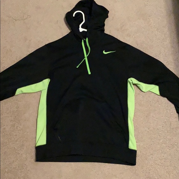 Nike Other - Therma-fit nike hoodie